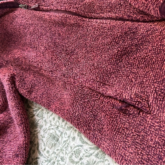 The North Face Raspberry Fleece Jacket - Picture 5 of 5